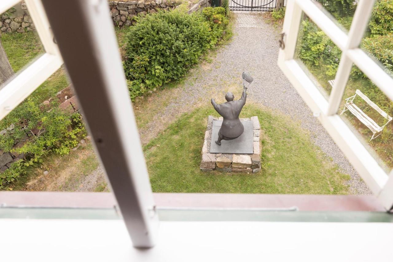 Villa Waering Husrum & Frukost ヴァールベリ エクステリア 写真